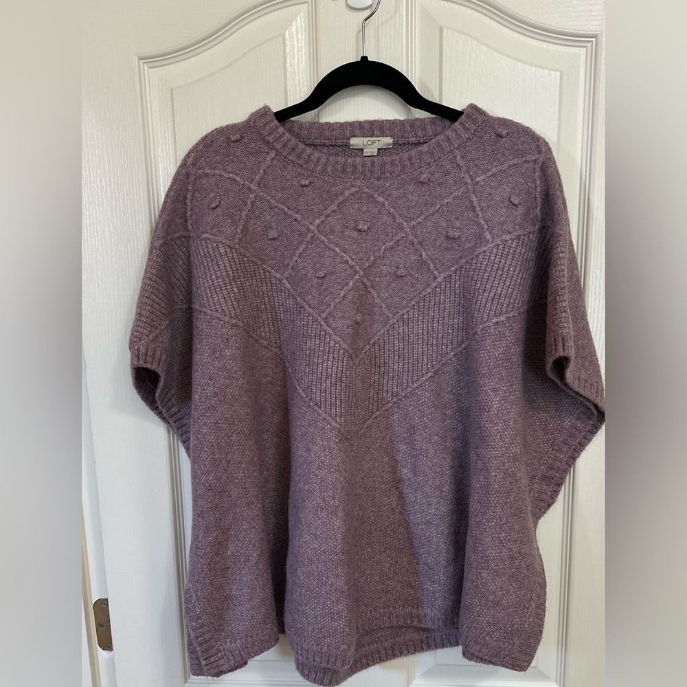 NWOT Women’s LOFT Purple Lavender Sweater Poncho Boho Boxy. Size XS/S.
